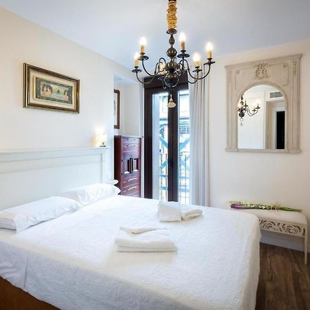 Az El Balcon De Cesar Augusto Apartment Zaragoza Bagian luar foto
